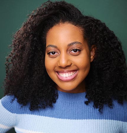 Callie Holley headshot